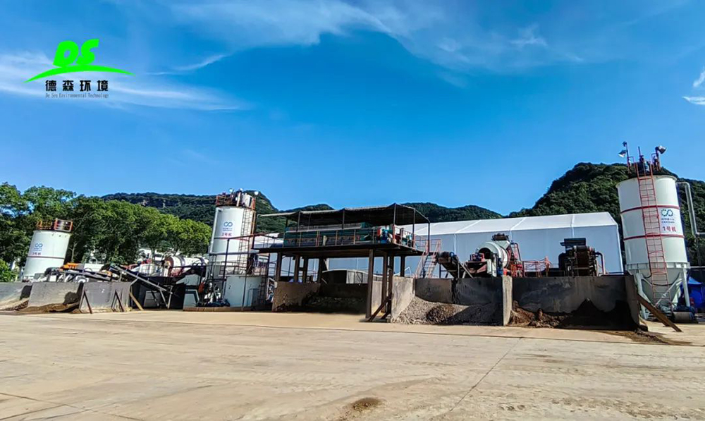環(huán)保界的“變形金剛”！德森模塊化淋洗設(shè)備如何玩轉(zhuǎn)污染土壤治理？