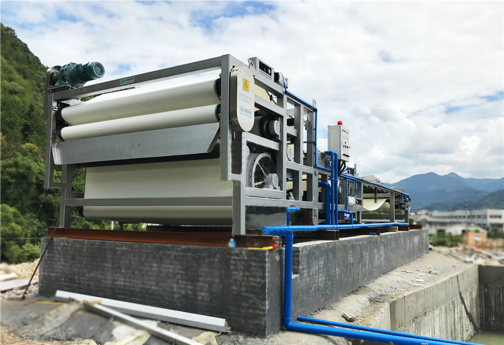 帶式壓濾機壓不出泥的原因有哪些？